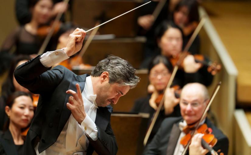 Christian Tetzlaff dazzles in Sibelius Violin Concerto; Afkham and the CSO bring Schoenberg to&nbsp;life